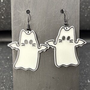 Cat Ghost Dangle Earrings – Cute Spooky Halloween Jewelry 👻